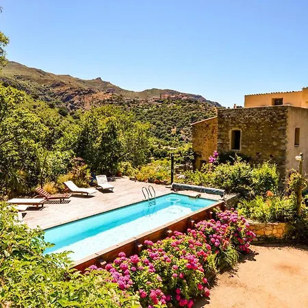 Awesome In Semesterbostad