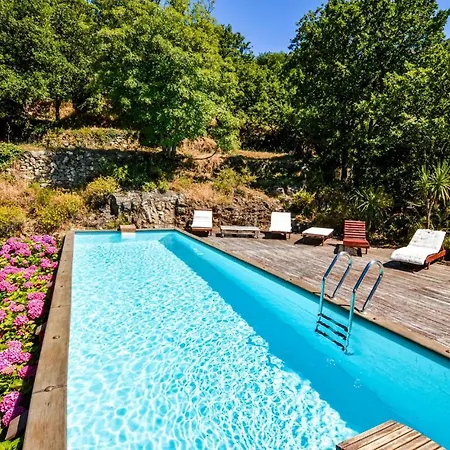 4 Bedroom Stunning In Holiday home *