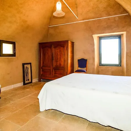 Semesterbostad Awesome In